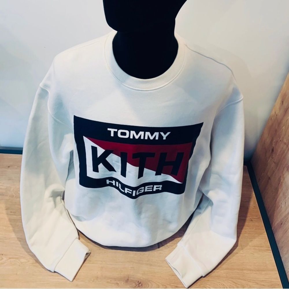 Tommy Hilfigure  Sweatshirt- Kith Sweatshirt Collab - Size Large - Cotton
